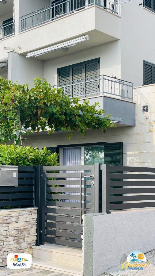 Gabrijel Apartments Makarska 1 Extérieur photo