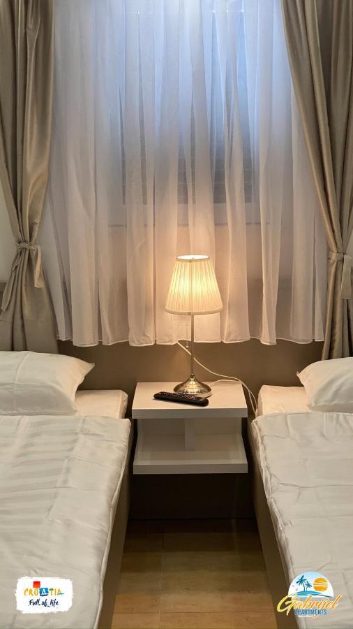 Gabrijel Apartments Makarska 1 Extérieur photo